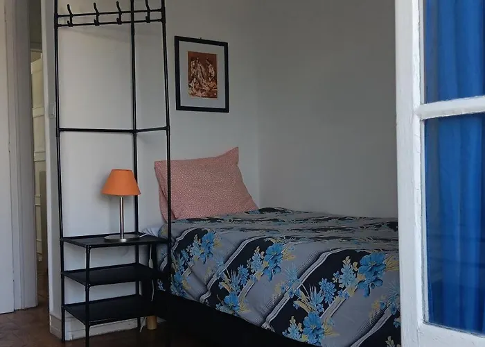 João 4 Quarto em Acomodações Particulares